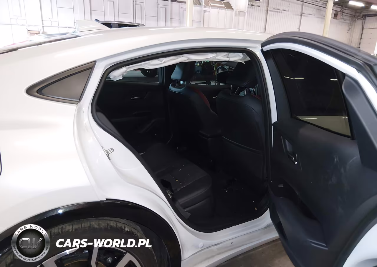 2025 Toyota Prius Plug-In Hybrid Xse VIN:JTDACACU0S3044713 - 8