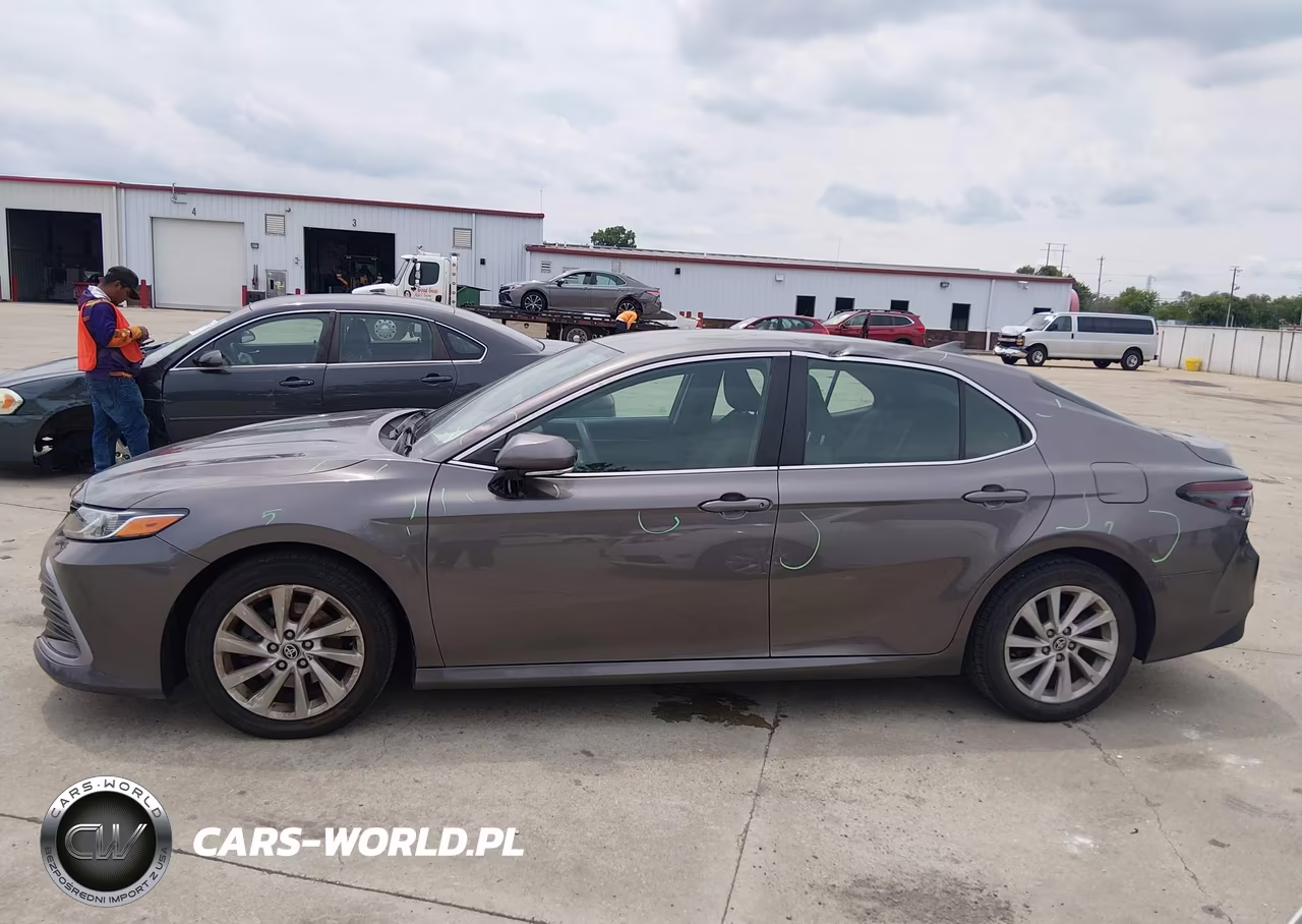2022 Toyota Camry Le VIN:4T1R11AK5NU620090 - 14