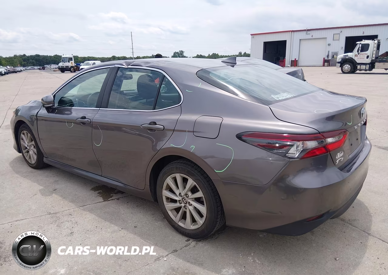 2022 Toyota Camry Le VIN:4T1R11AK5NU620090 - 3