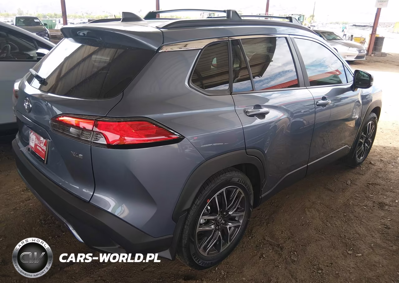 2026 Toyota Corolla Cross Xle VIN:7MUDAAAG4TV205571 - 4