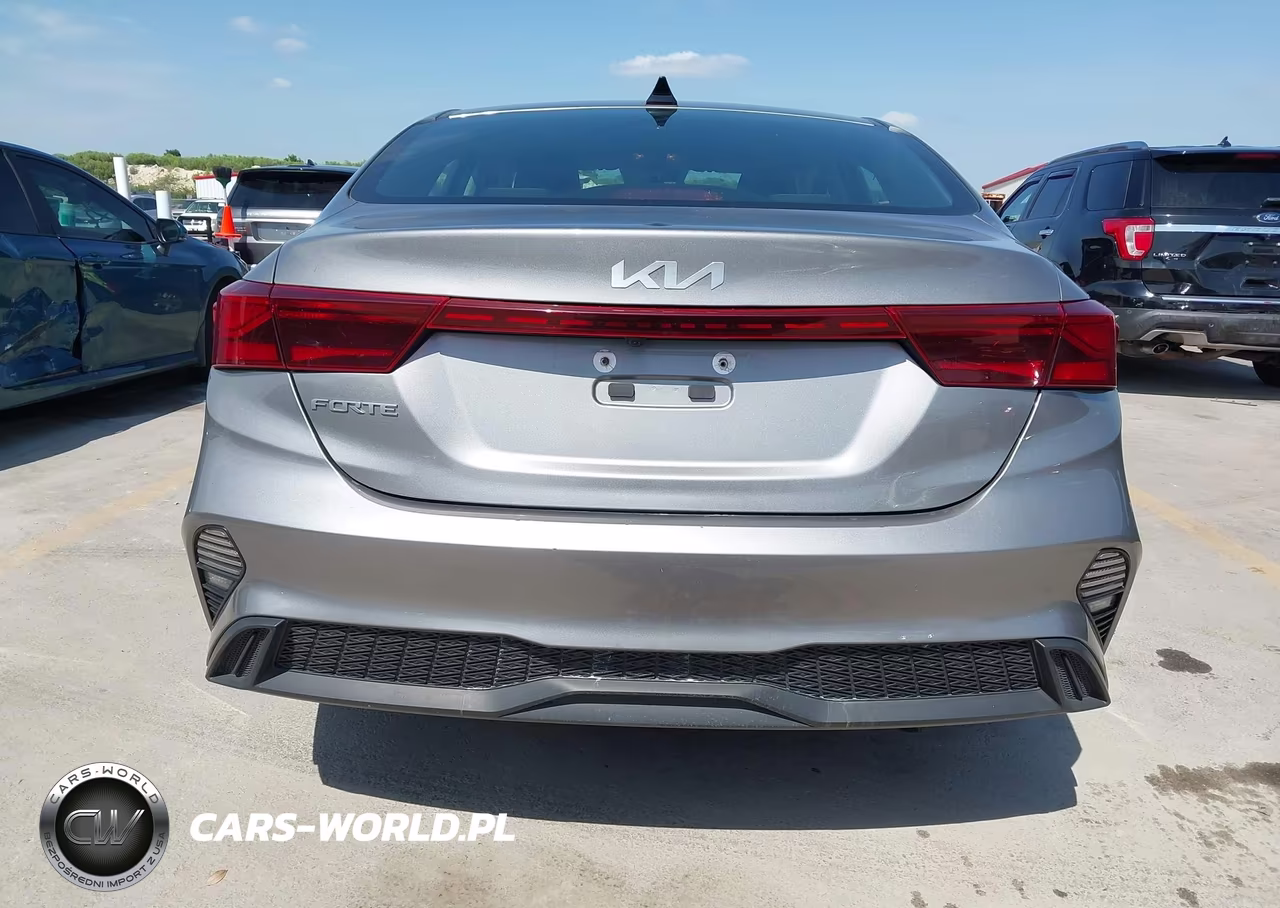 2024 Kia Forte Lxs VIN:3KPF24AD5RE739205 - 16