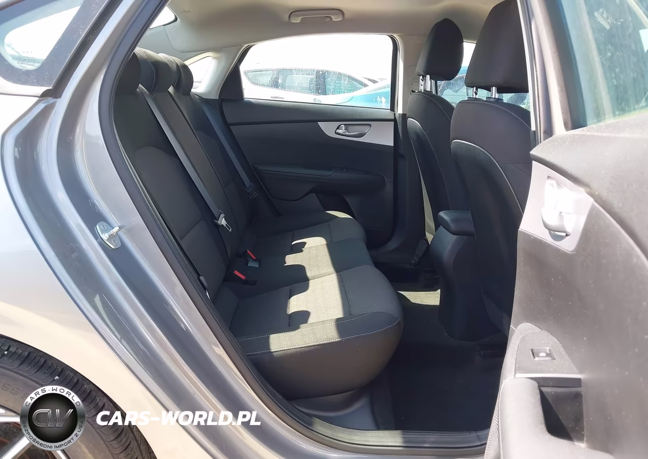 2024 Kia Forte Lxs VIN:3KPF24AD5RE739205 - 8