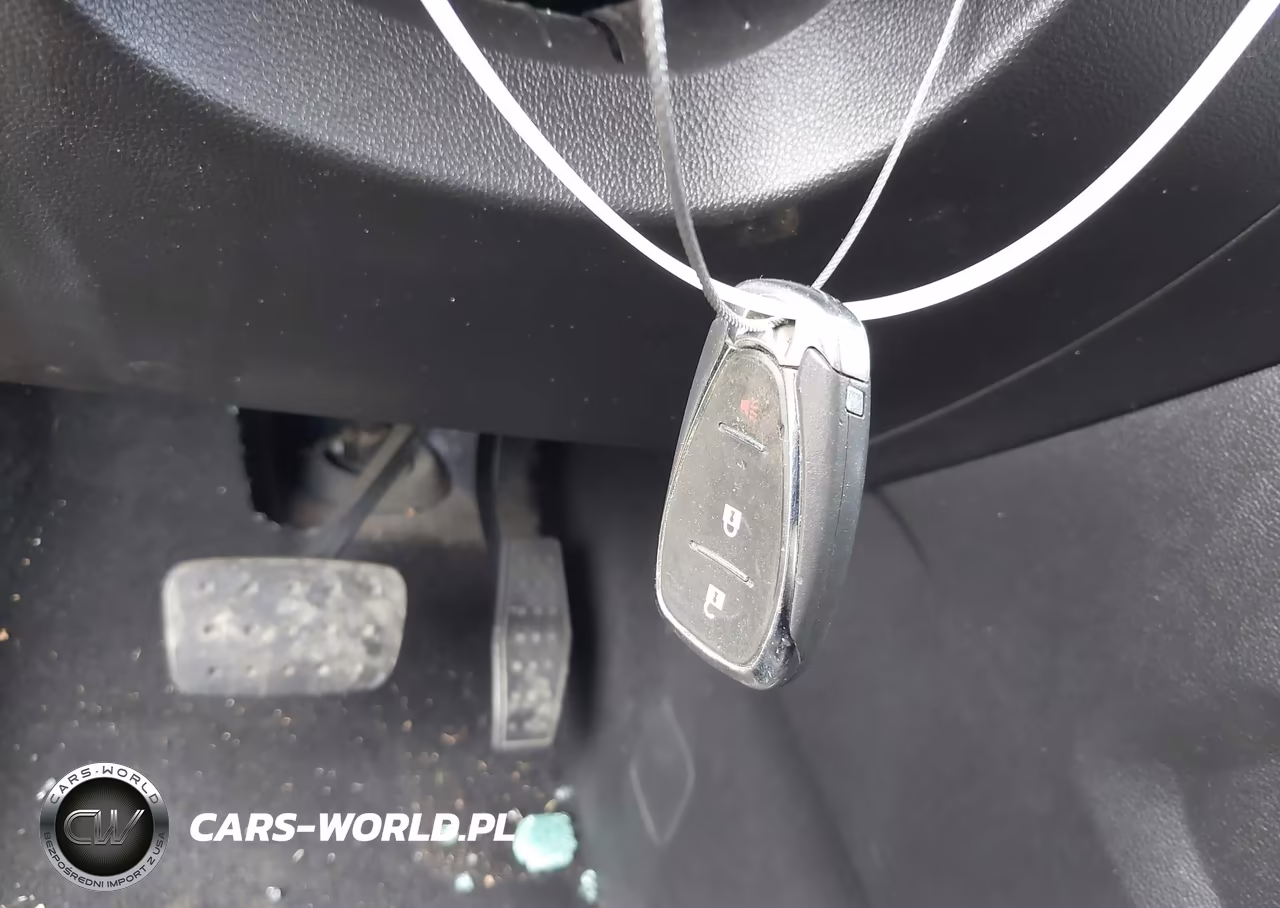 2018 Chevrolet Traverse Ls VIN:1GNERFKW0JJ109531 - 11