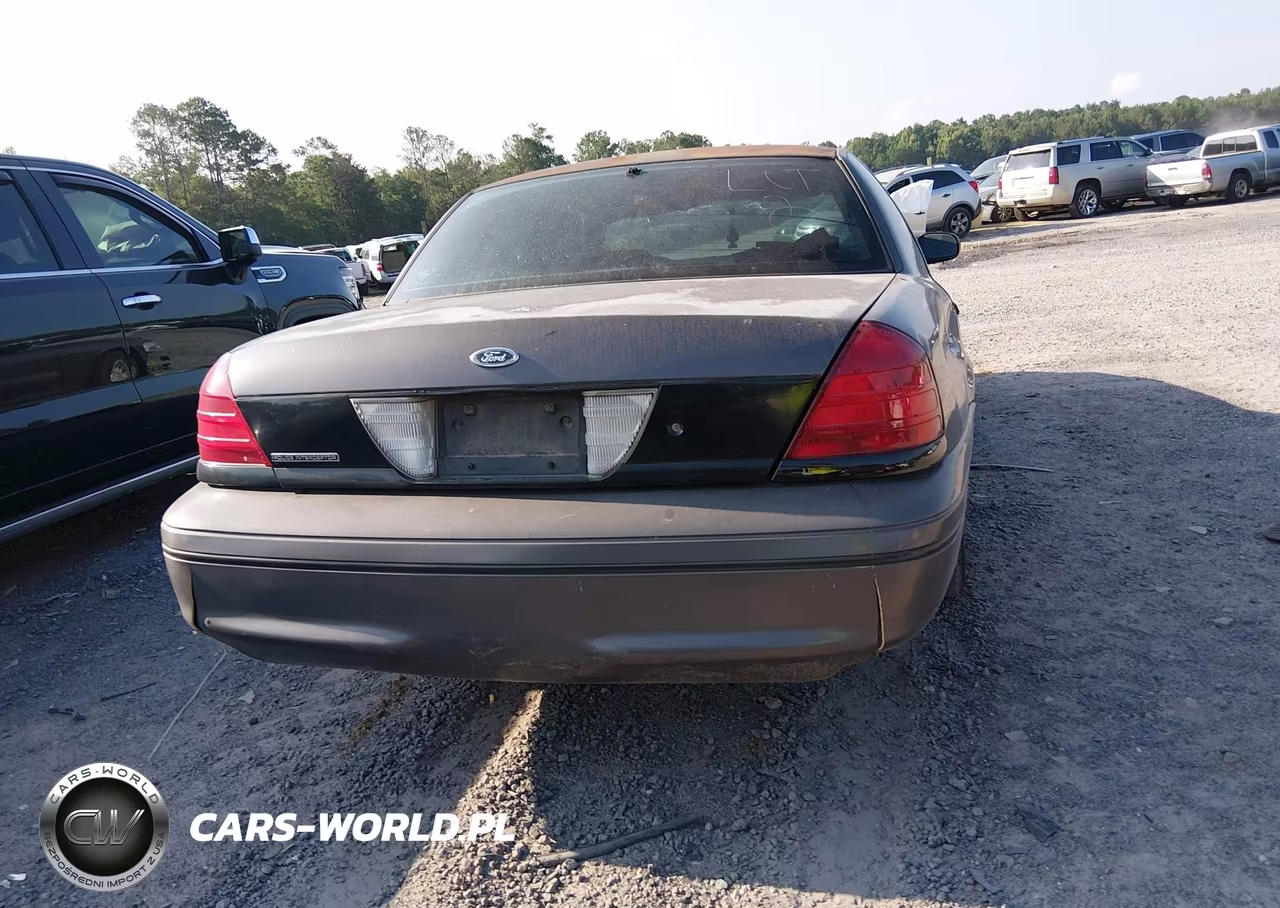 2000 Ford Crown Victoria Police Interceptor VIN:2FAFP71WXYX167325 - 16