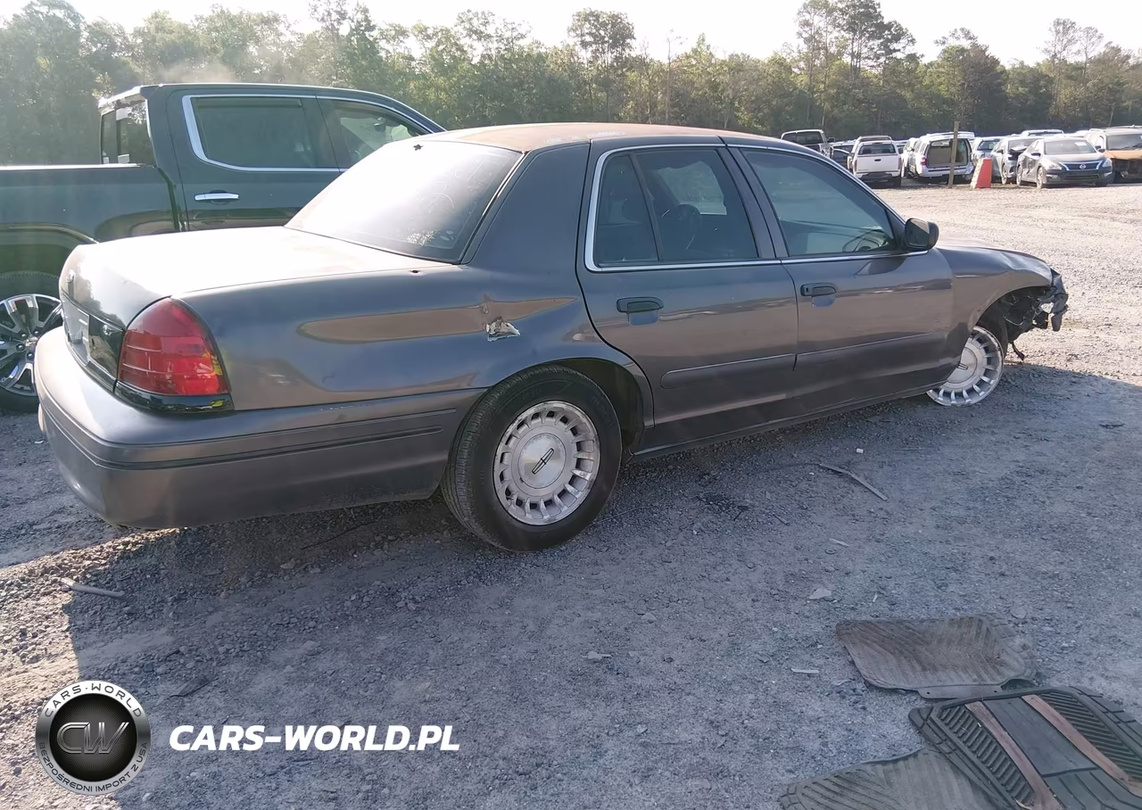 2000 Ford Crown Victoria Police Interceptor VIN:2FAFP71WXYX167325 - 4