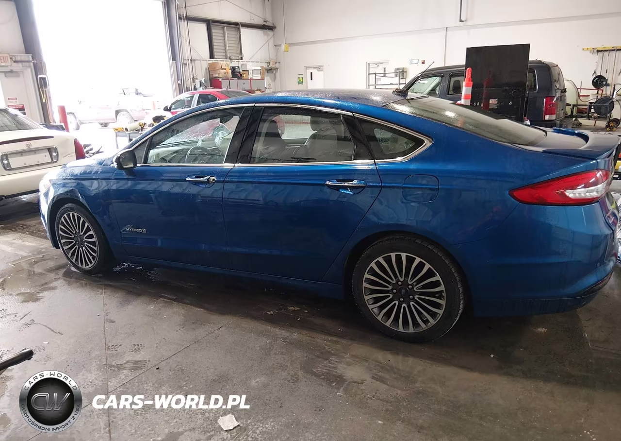 2017 Ford Fusion Hybrid Platinum-Titanium VIN:3FA6P0RUXHR383992 - 14