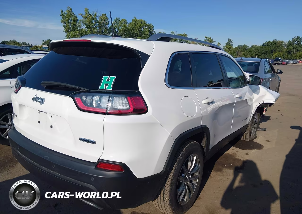 2021 Jeep Cherokee Latitude Lux 4X4 VIN:1C4PJMMX2MD158400 - 4