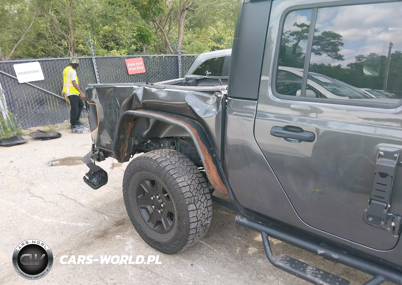 2022 Jeep Gladiator Mojave 4X4 VIN:1C6JJTEGXNL123276 - 18