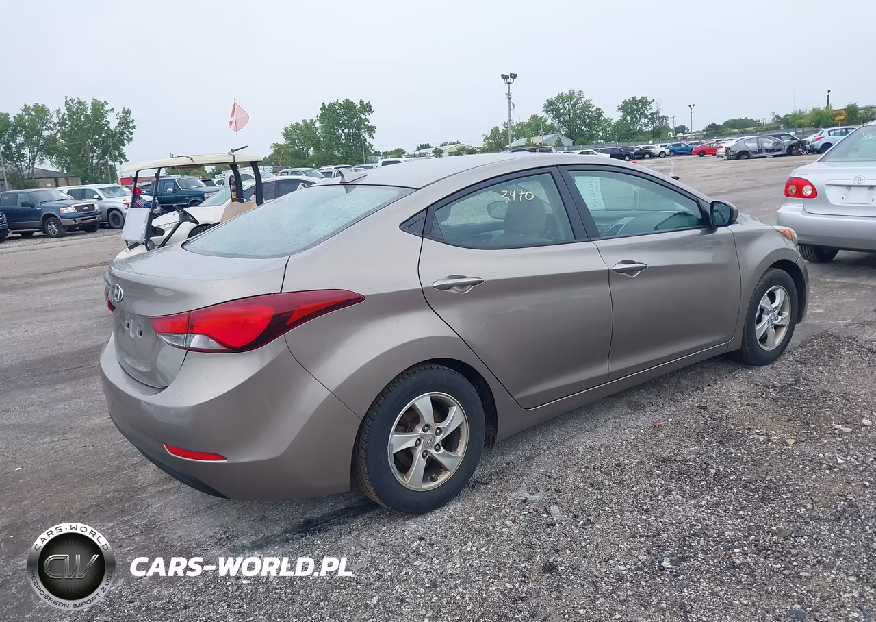 2015 Hyundai Elantra Se VIN:5NPDH4AE6FH635747 - 4