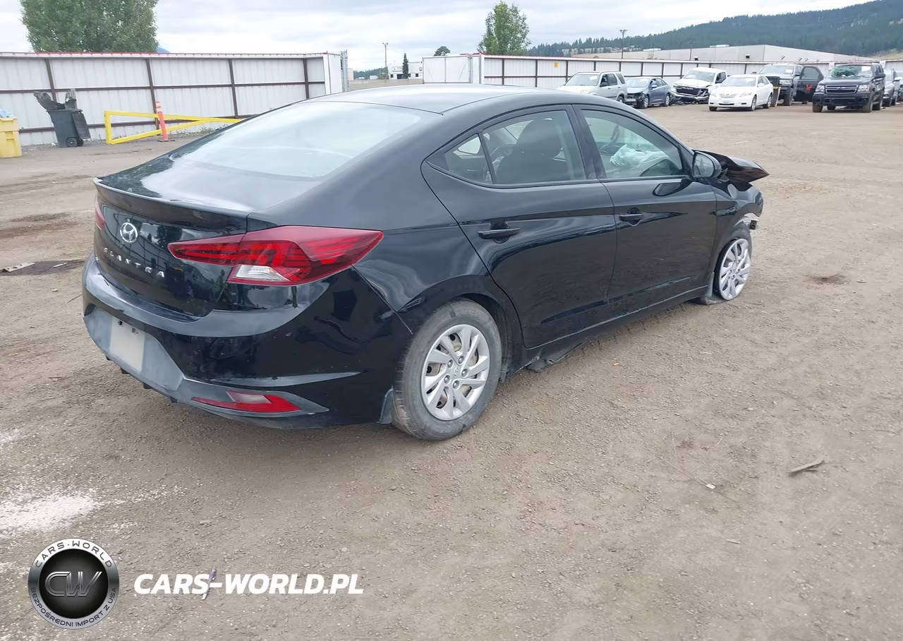 2019 Hyundai Elantra Se VIN:5NPD74LF7KH489930 - 4