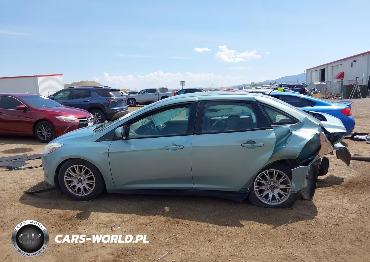 2012 Ford Focus Se VIN:1FAHP3F22CL372909 - 14