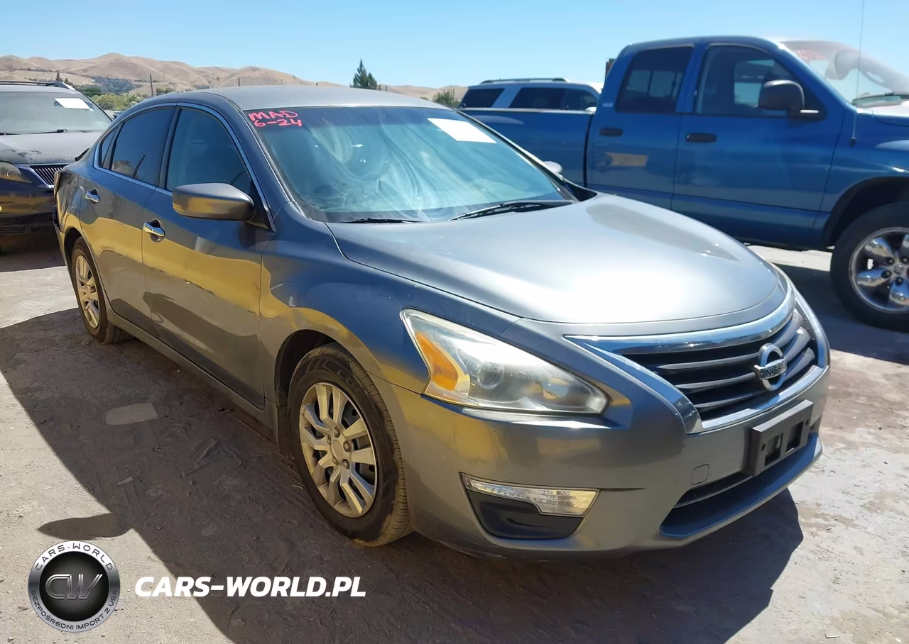 2015 Nissan Altima 2.5 S – zdjęcie 1 z 11