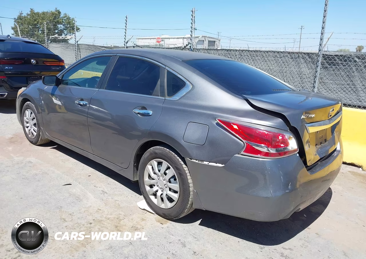2015 Nissan Altima 2.5 S VIN:1N4AL3AP5FC132466 - 3
