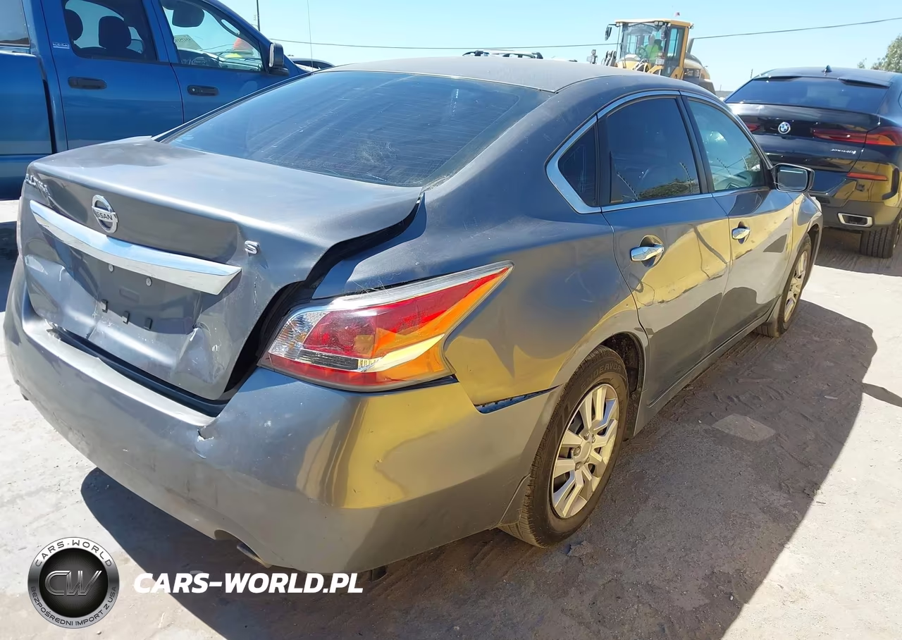 2015 Nissan Altima 2.5 S VIN:1N4AL3AP5FC132466 - 4
