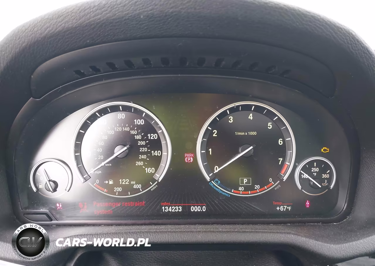 2016 BMW X3 xDrive28I VIN:5UXWX9C57G0D83237 - 7