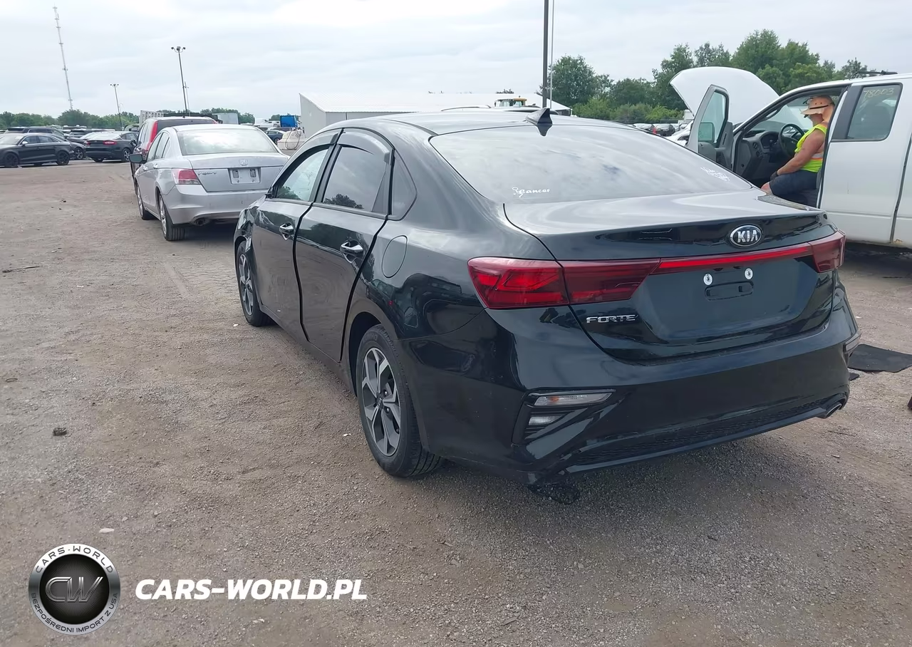 2020 Kia Forte Lxs VIN:3KPF24AD6LE248861 - 3