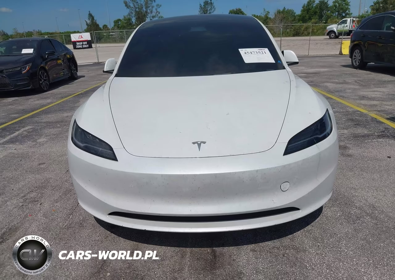 2025 Tesla Model 3 VIN:5YJ3E1EA1SF936526 - 12