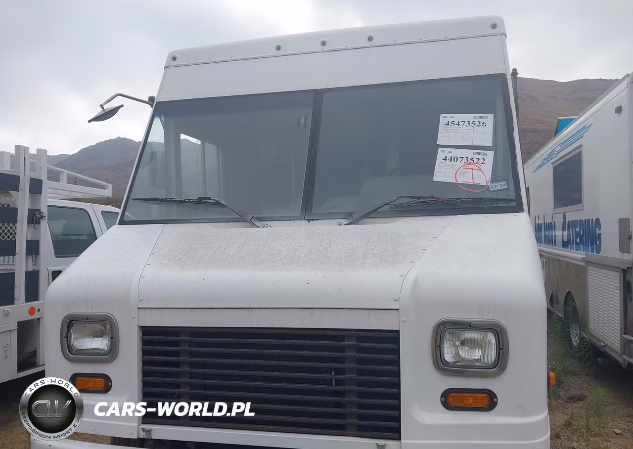 2015 Freightliner Chassis M Line Walk-In Van VIN:4UZAAPDU7FCGJ0975 - 11