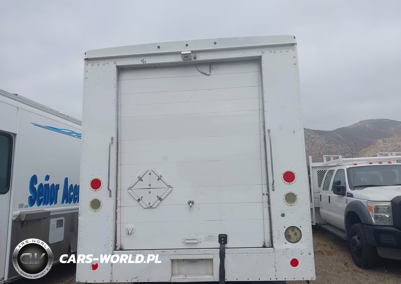 2015 Freightliner Chassis M Line Walk-In Van VIN:4UZAAPDU7FCGJ0975 - 14