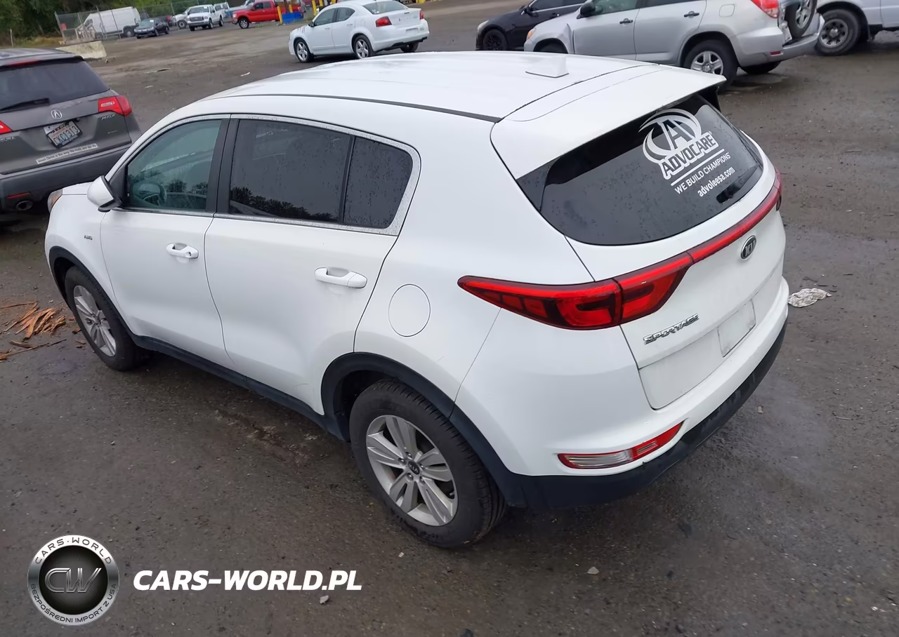 2018 Kia Sportage Lx VIN:KNDPMCAC1J7379631 - 3