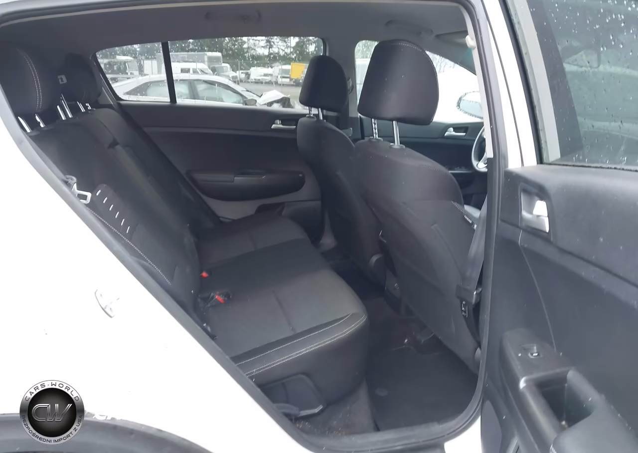 2018 Kia Sportage Lx VIN:KNDPMCAC1J7379631 - 8