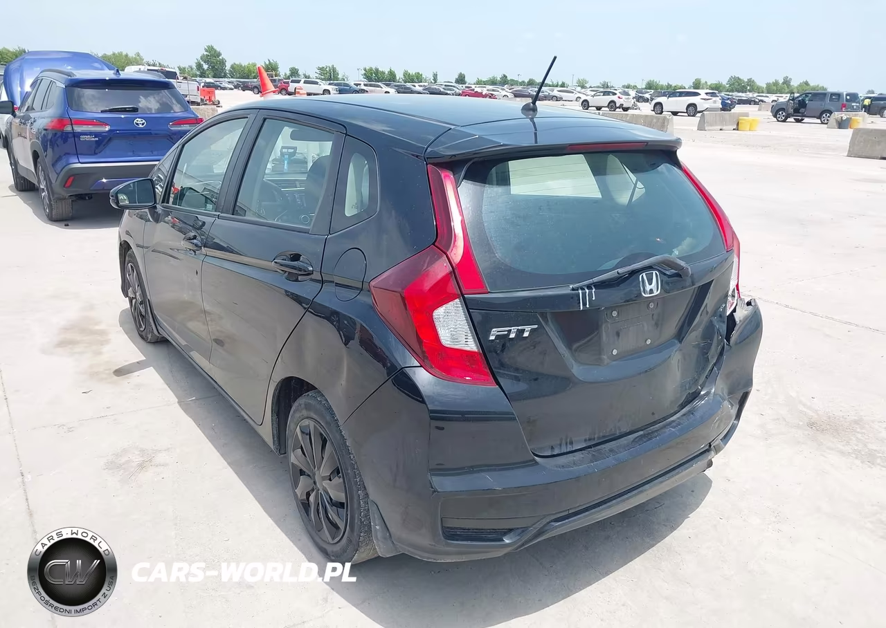 2019 Honda Fit Lx VIN:3HGGK5H45KM723065 - 3