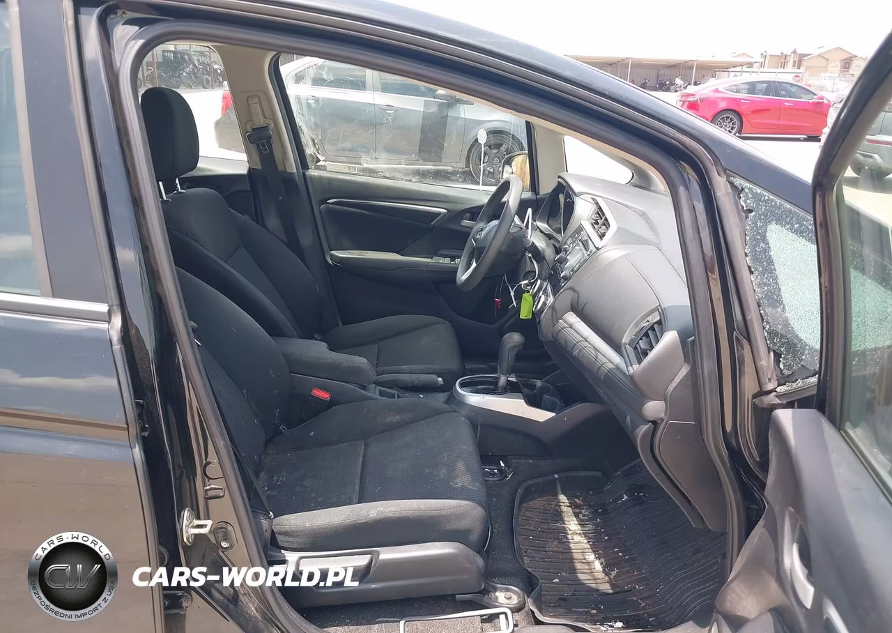 2019 Honda Fit Lx VIN:3HGGK5H45KM723065 - 5