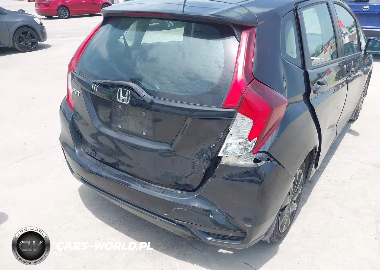 2019 Honda Fit Lx VIN:3HGGK5H45KM723065 - 6