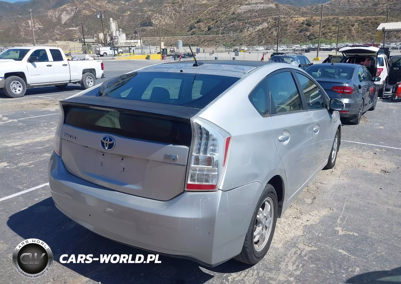 2010 Toyota Prius Iii VIN:JTDKN3DU4A0012792 - 4