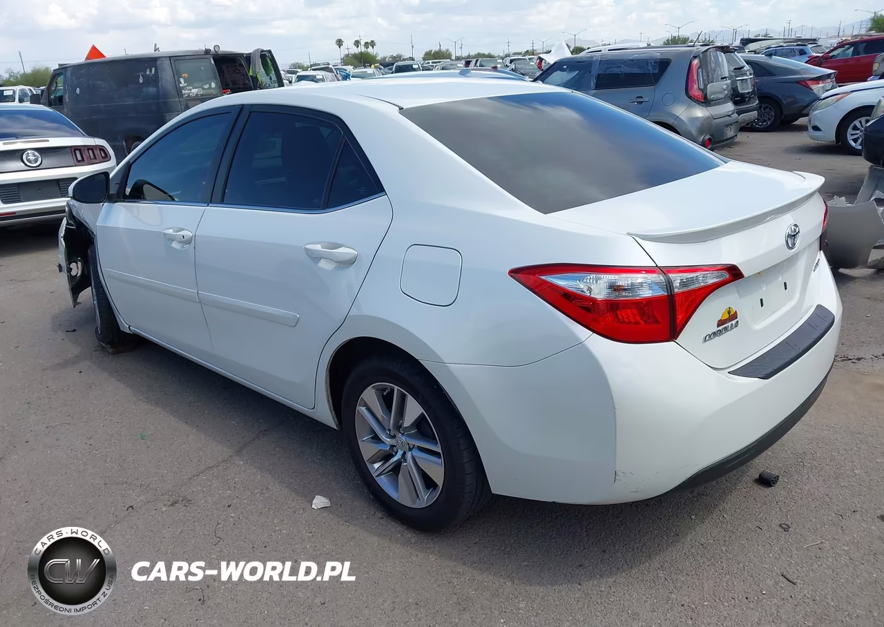 2015 Toyota Corolla Le Eco Plus VIN:5YFBPRHE2FP364573 - 3