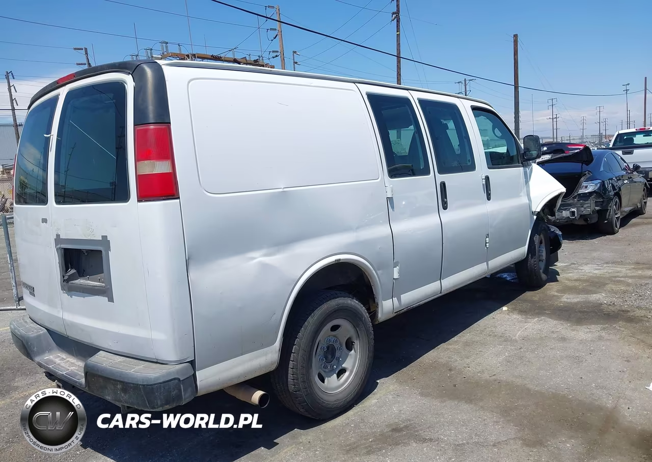 2013 Chevrolet Express 2500 Work Van VIN:1GCWGFCA7D1903551 - 4