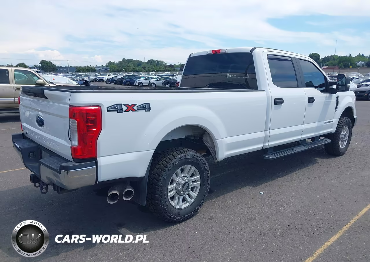 2019 Ford F-250 King Ranch-Lariat-Limited-Platinum-Xl-Xlt VIN:1FT7W2BT3KED86631 - 4