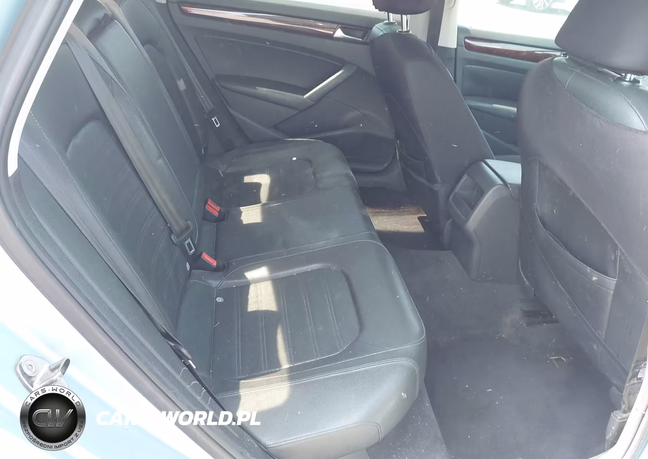 2012 Volkswagen Passat 2.5L Sel VIN:1VWCP7A34CC034341 - 8