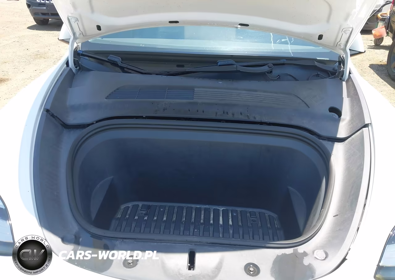 2020 Tesla Model Y Long Range Dual Motor All-Wheel Drive VIN:5YJYGDEE5LF052577 - 10