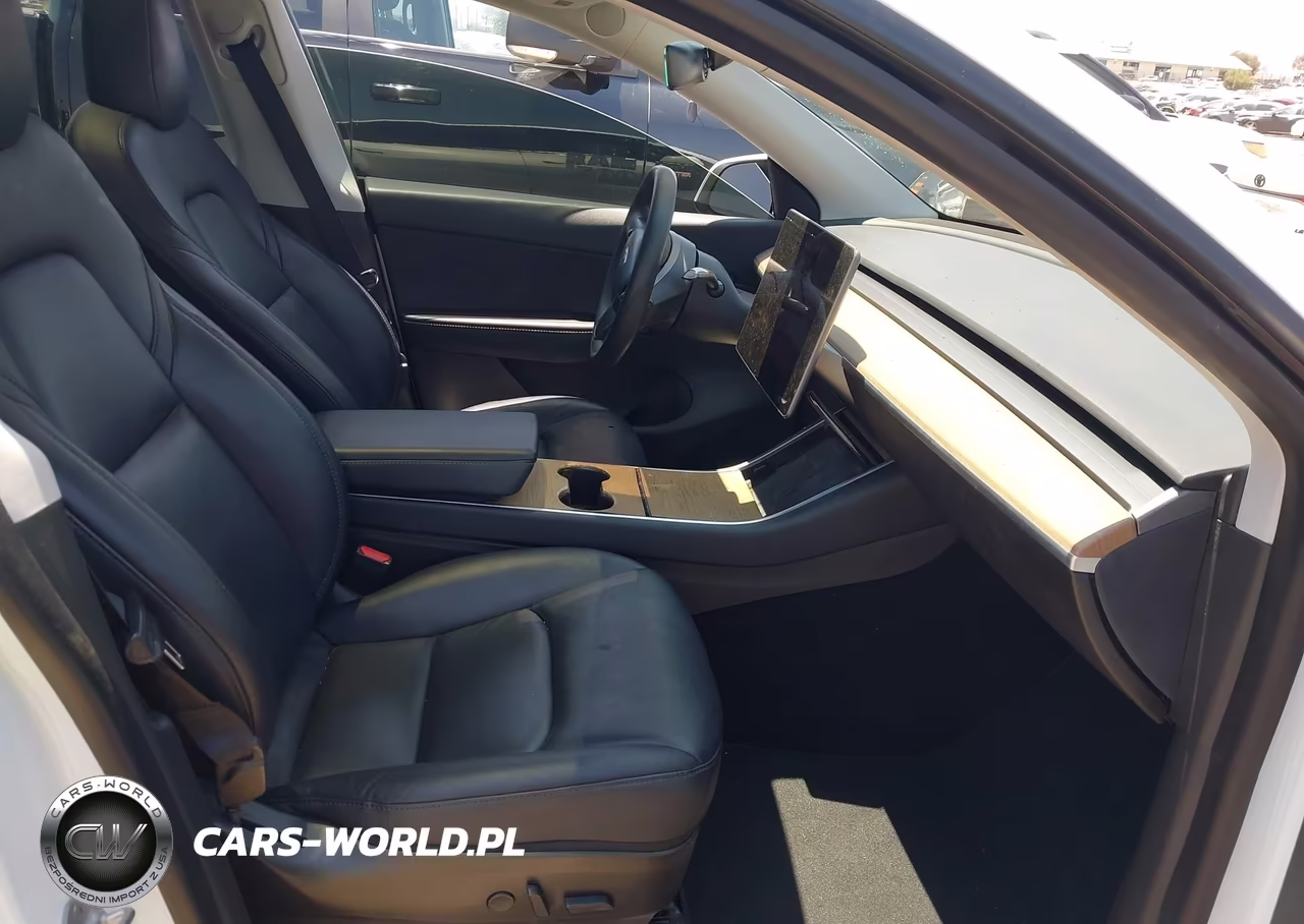 2020 Tesla Model Y Long Range Dual Motor All-Wheel Drive VIN:5YJYGDEE5LF052577 - 5
