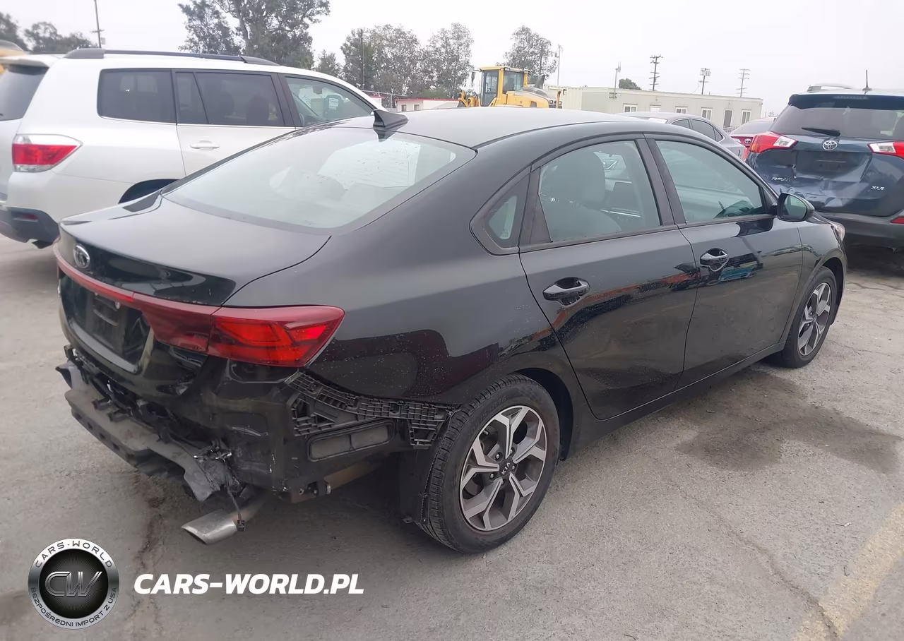 2020 Kia Forte Lxs VIN:3KPF24AD7LE182868 - 4