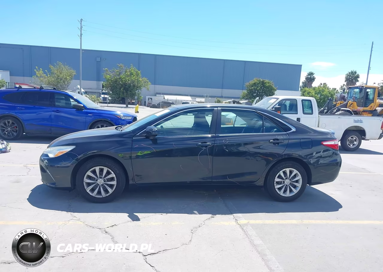 2017 Toyota Camry Le VIN:4T1BF1FK4HU355663 - 14