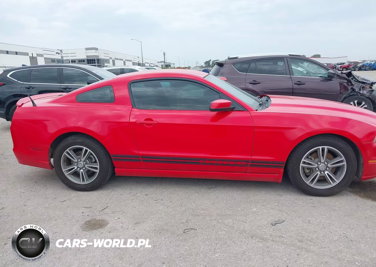 2013 Ford Mustang V6-V6 Premium VIN:1ZVBP8AM4D5227623 - 13