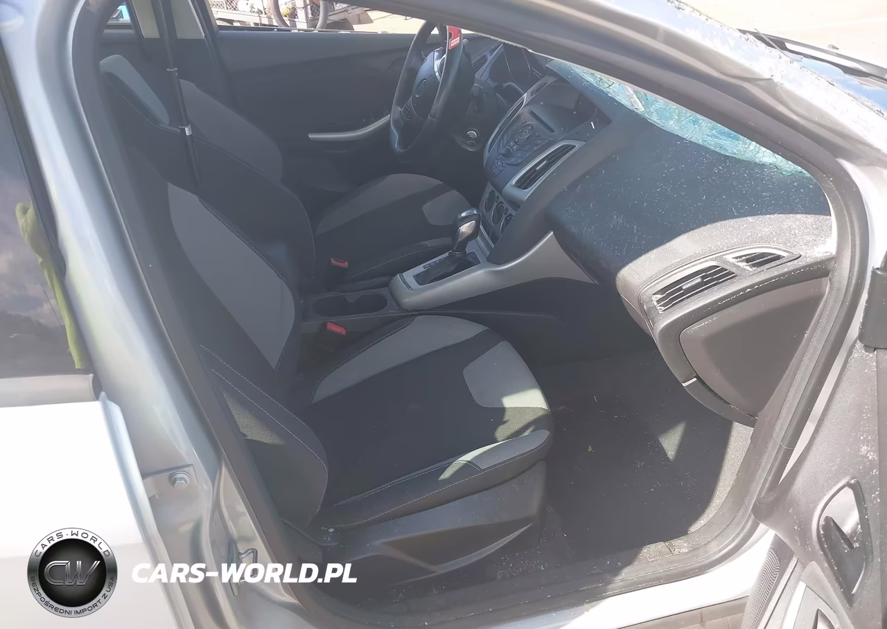 2012 Ford Focus Se VIN:1FAHP3F2XCL139652 - 5