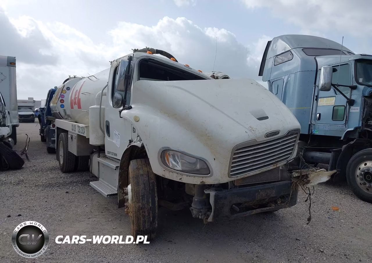 2020 Freightliner M2 106