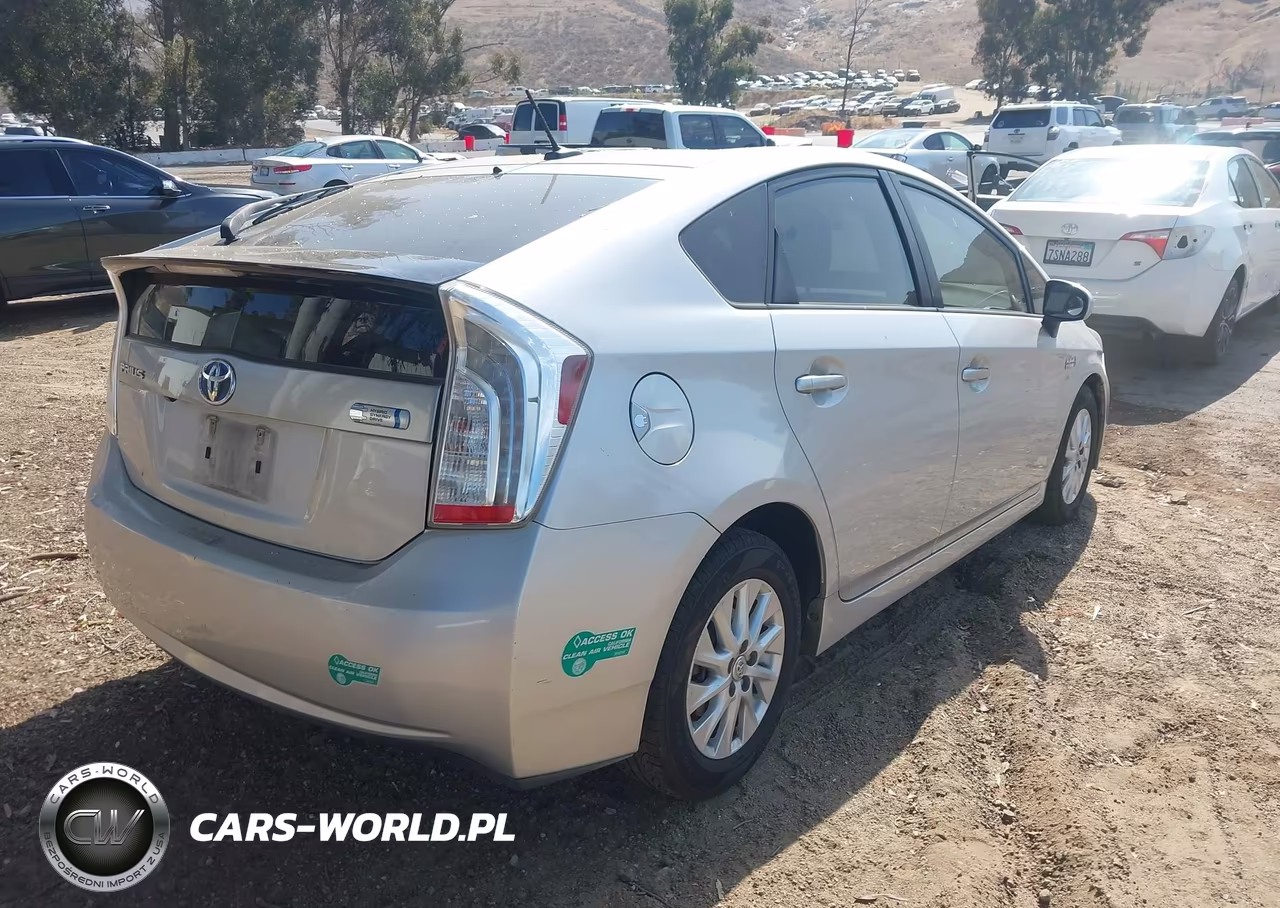 2014 Toyota Prius Plug-In VIN:JTDKN3DP9E3055300 - 4