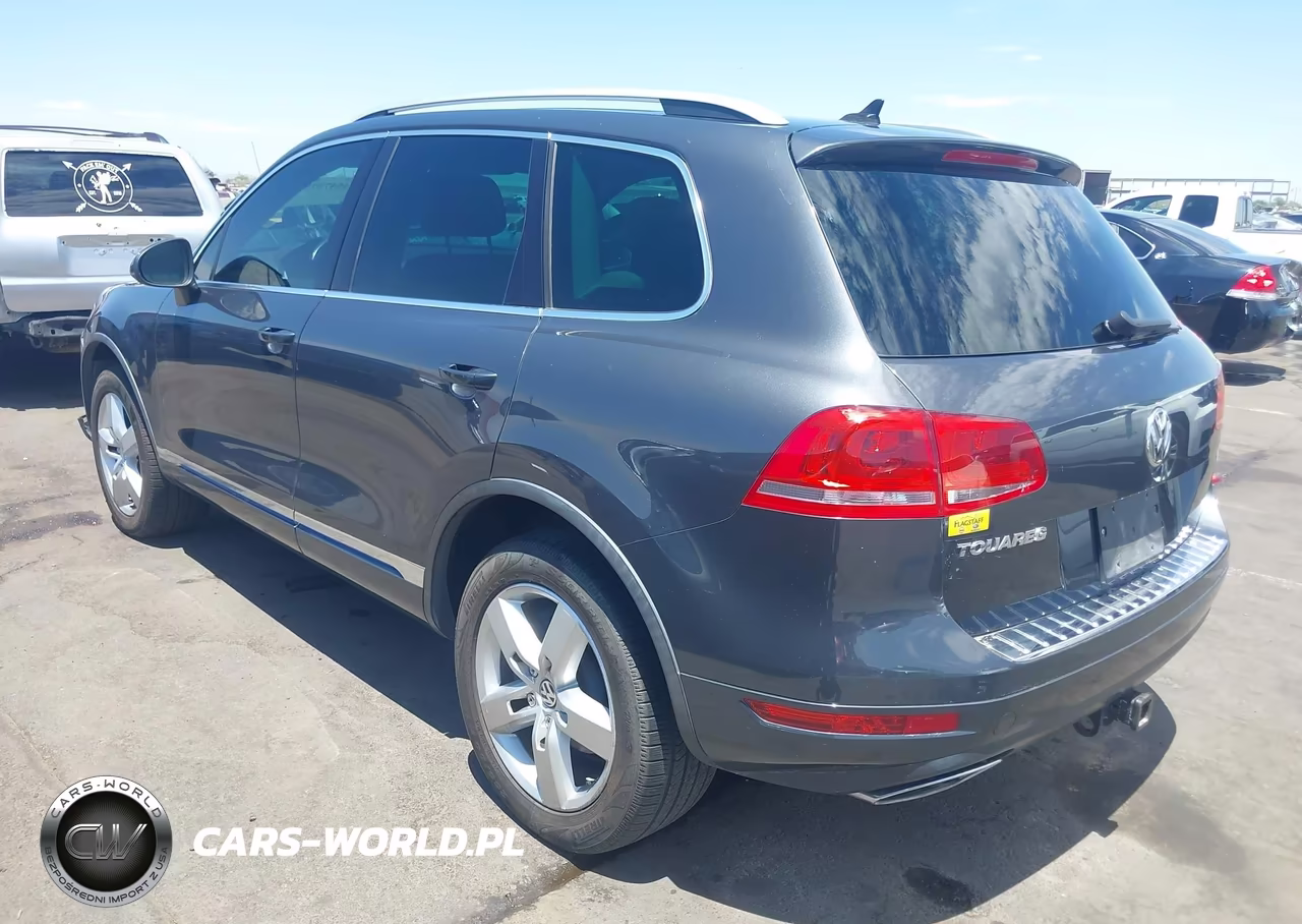 2011 Volkswagen Touareg Tdi Lux VIN:WVGFK9BP6BD004032 - 3