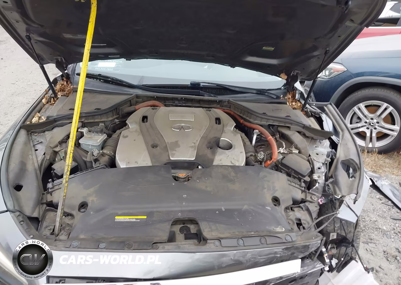 2015 Infiniti Q50 Hybrid Premium VIN:JN1AV7AP6FM790189 - 10