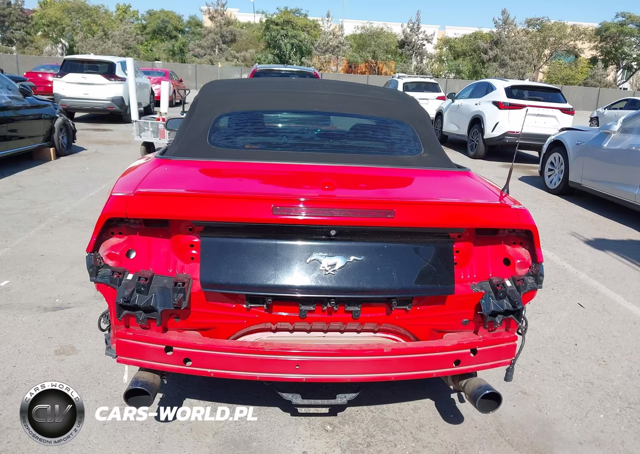 2017 Ford Mustang Ecoboost Premium VIN:1FATP8UHXH5272647 - 17