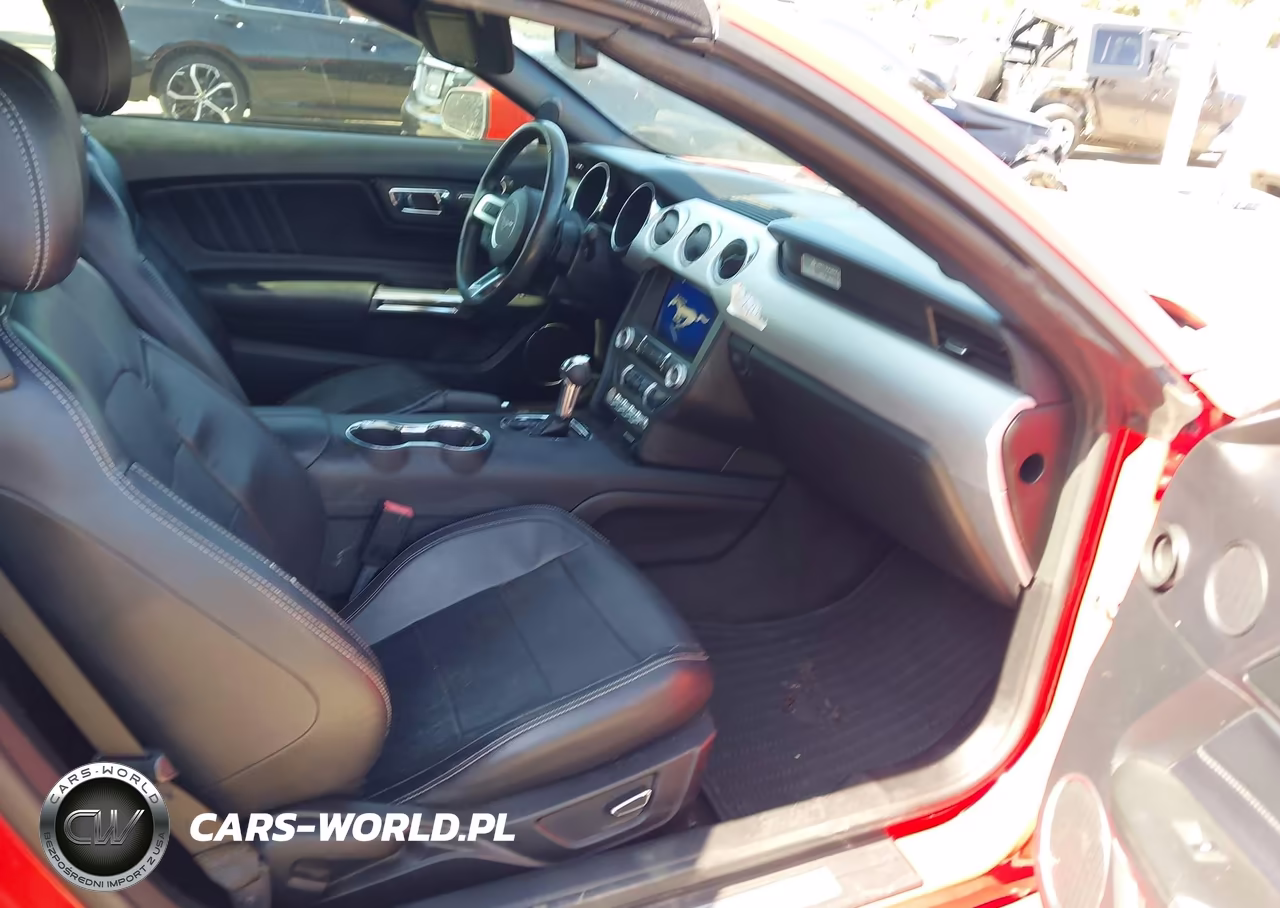 2017 Ford Mustang Ecoboost Premium VIN:1FATP8UHXH5272647 - 5