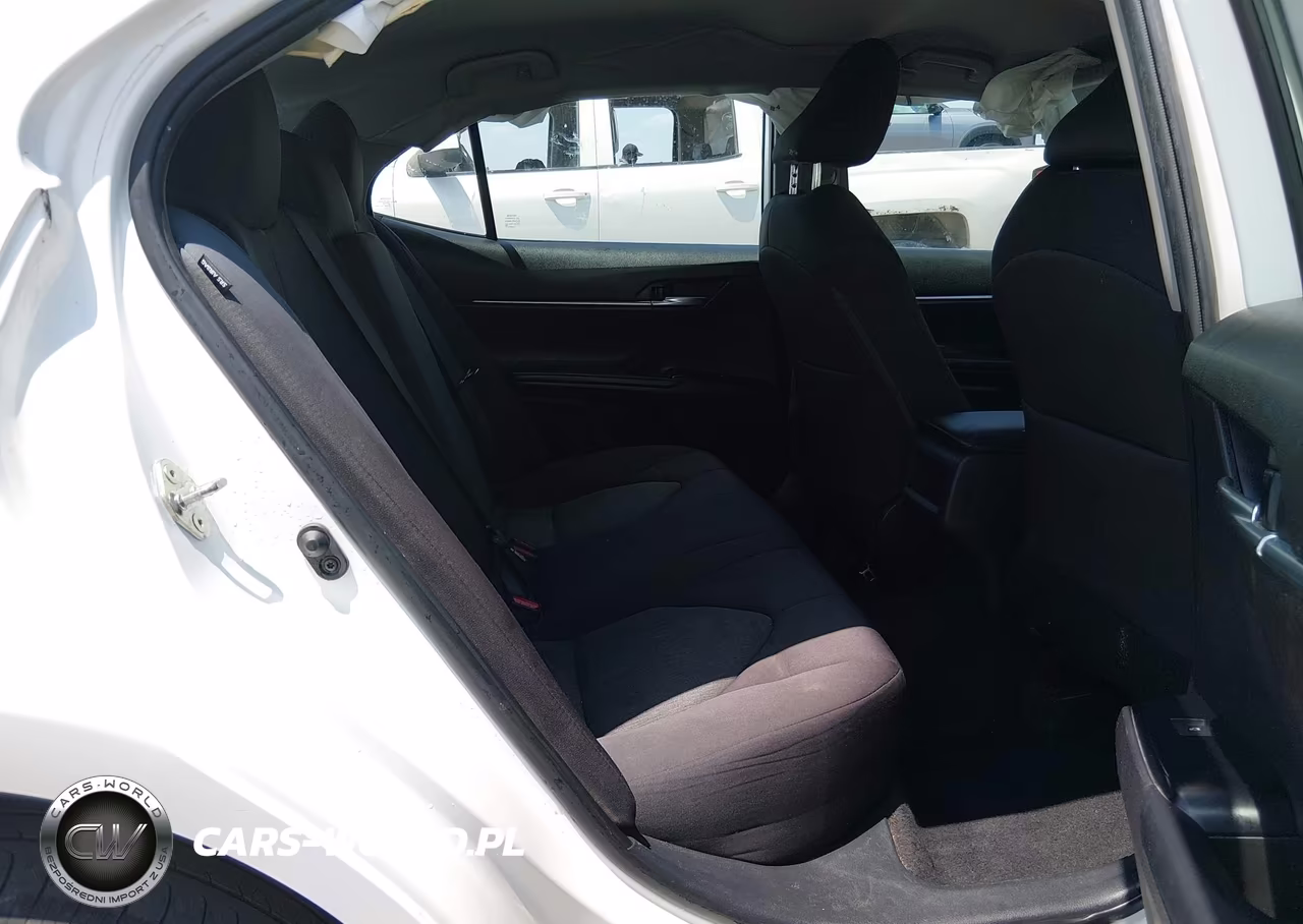 2020 Toyota Camry Le VIN:4T1C11AK0LU956796 - 8
