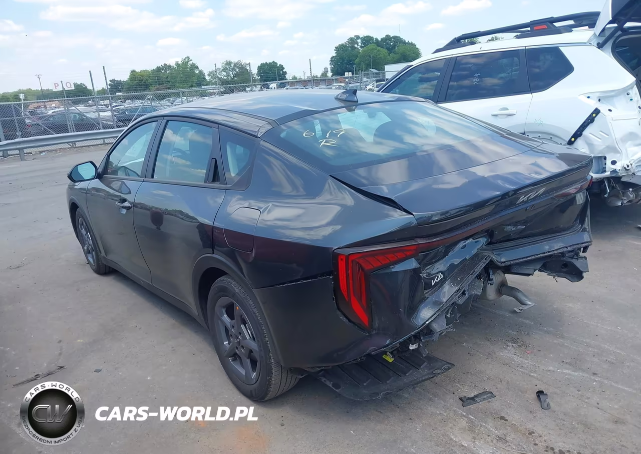 2026 Kia K4 Lxs VIN:3KPFT4DE9TE255823 - 14