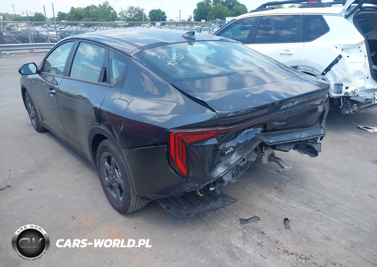 2026 Kia K4 Lxs VIN:3KPFT4DE9TE255823 - 3