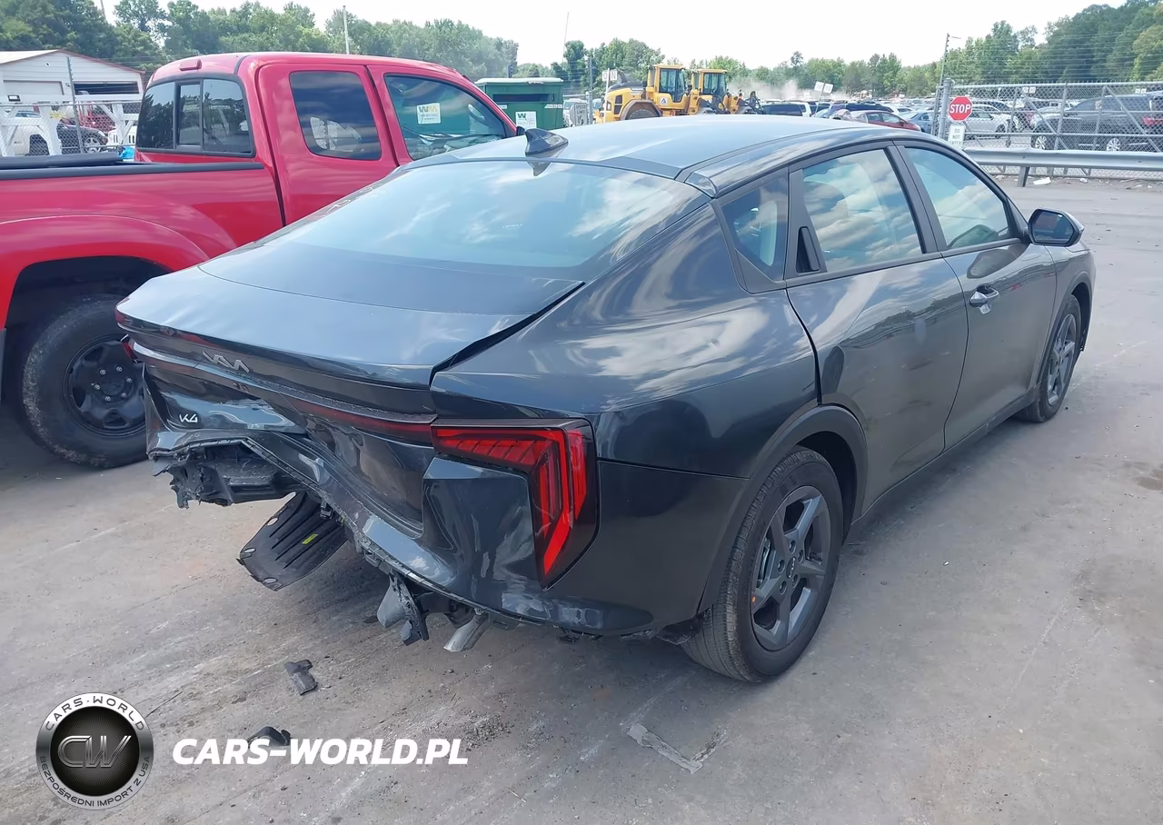 2026 Kia K4 Lxs VIN:3KPFT4DE9TE255823 - 4