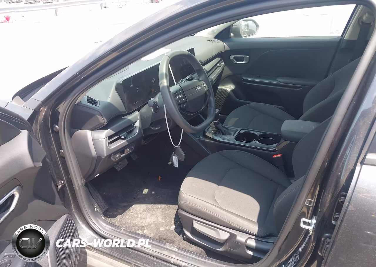2026 Kia K4 Lxs VIN:3KPFT4DE9TE255823 - 5